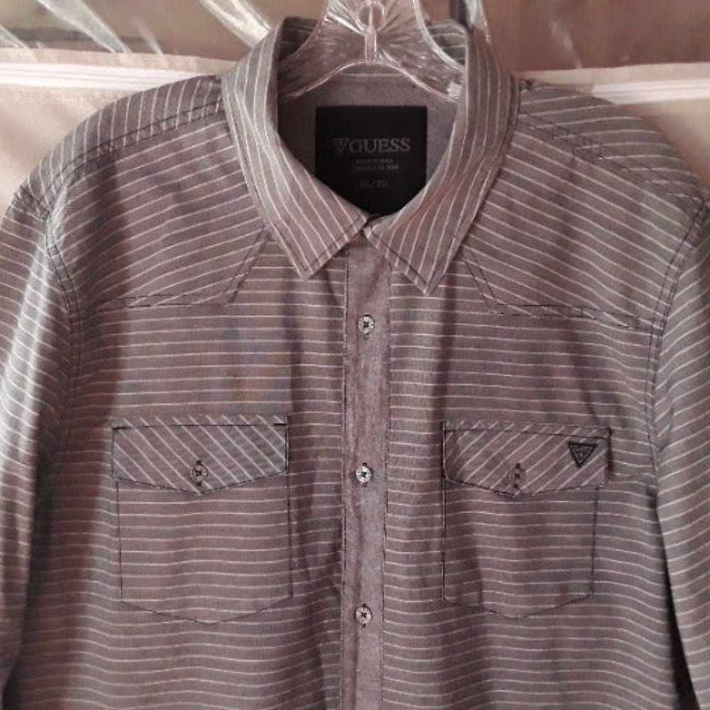 Vintage Guess Mens XL Button Up Shirt Western Style Pockets Logos Gray Pinstripe